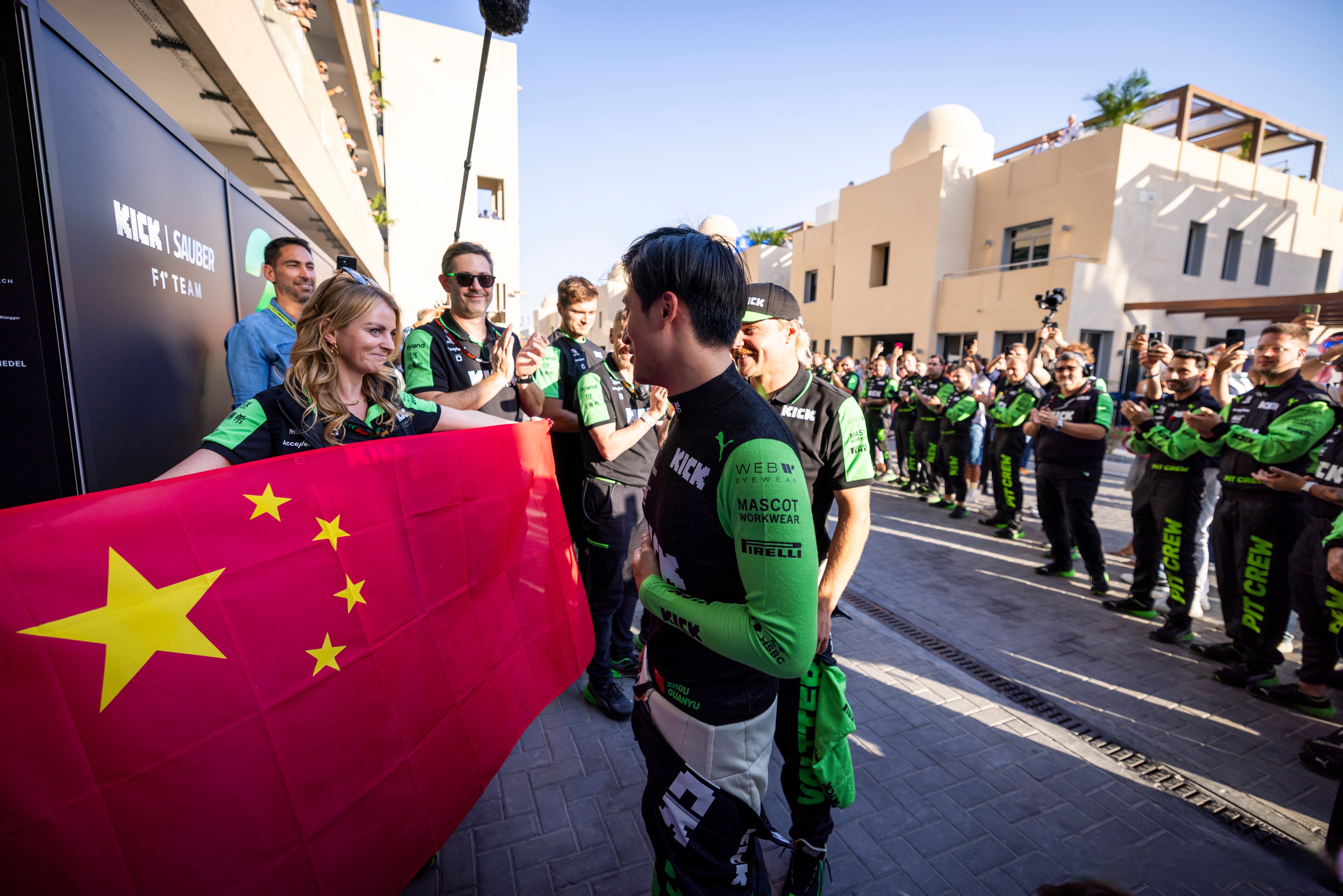 迈凯伦完胜索伯车队,周冠宇惊艳四座的简单介绍 迈凯伦完胜索伯车队,周冠宇惊艳四座的简单介绍