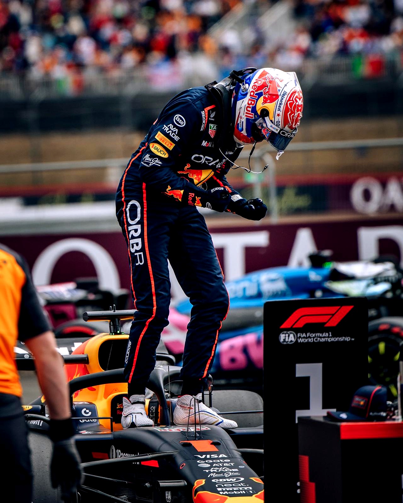 威廉姆斯轻取红牛车队,皮亚斯特里点燃赛场 威廉姆斯轻取红牛车队,皮亚斯特里点燃赛场