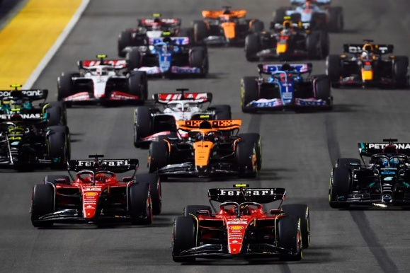 开云体育平台APP-法拉利绝杀梅赛德斯，诺里斯统治全场